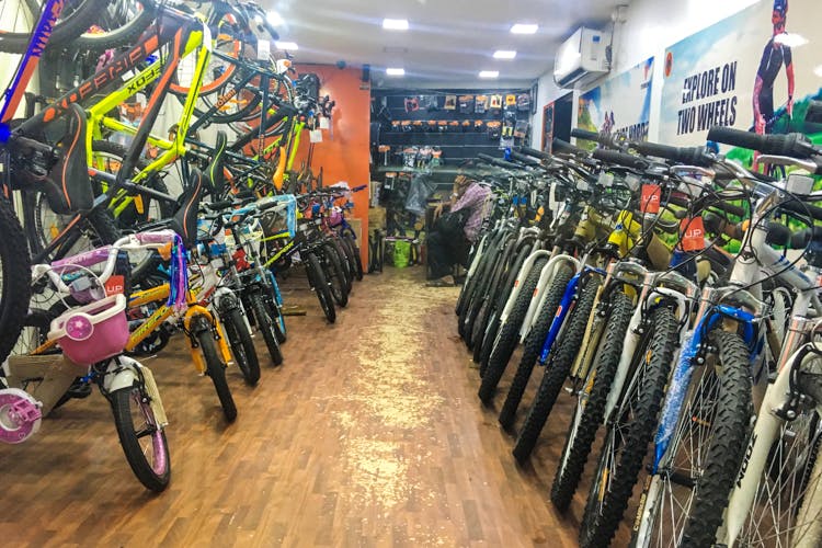 Cycle shop in cheap bentinck street